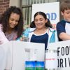 A new study from UTHealth Houston School of Public Health revealed that children and teenagers who volunteer are healthy and flourishing. (Photo by Getty Images)