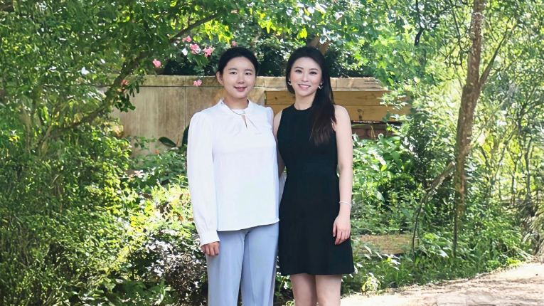 Aodong Mei and Yun Hang at the School of Public Health garden. Photo by Uma Mary Govindswamy.