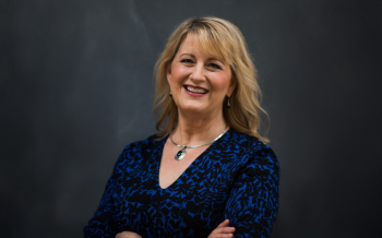 Deanna Hoelscher