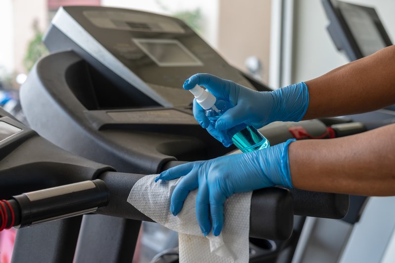Gym equipment should be sanitized after every use. (Photo credit: Getty Images)