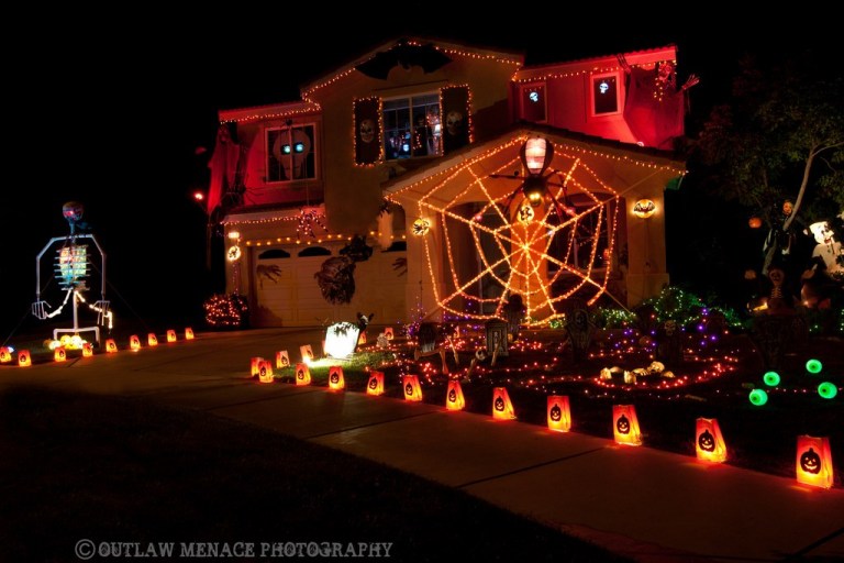 halloween_house_decor