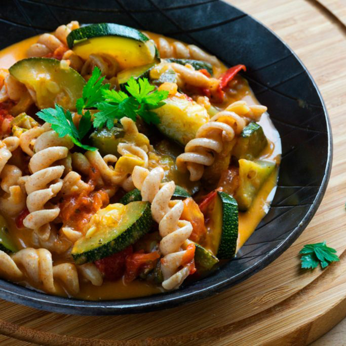 01-Tips-for-Eating-Healthy-Without-Even-Trying-1024x683